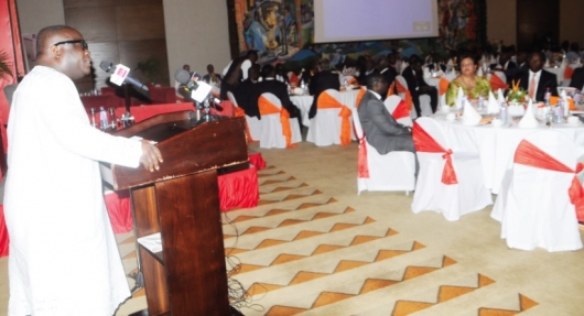 Breakfast-Meeting Develop own model to solve economic challenges — Ken Ashigbey