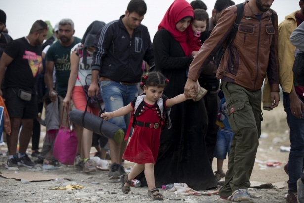 11.migrants ISIS Committing Mass Genocide Against Christians as World Stands Silent, Says Franklin Graham